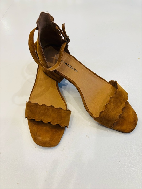 Lucky Brand Shoes - Lucky Brand Leather Scalloped Ankle-Strap Sandals — Tan Brown size 11